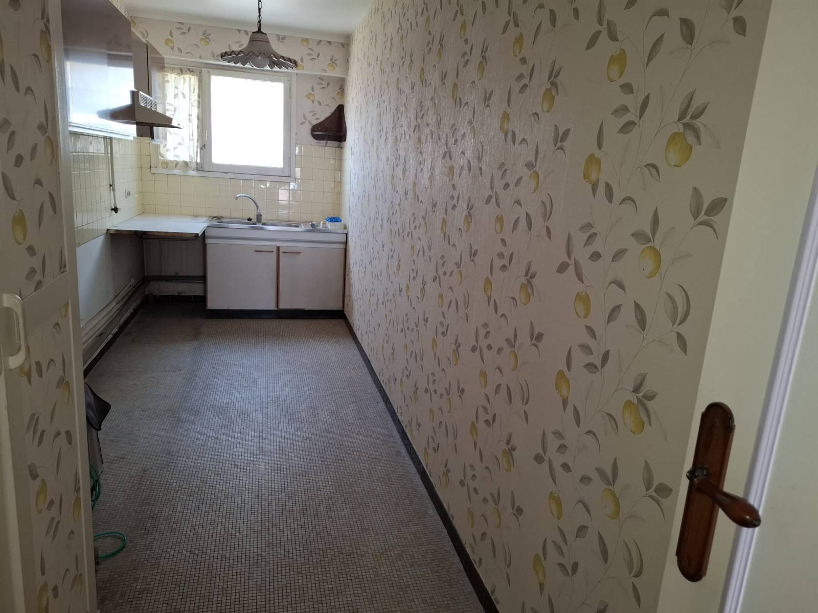 MARSEILLE 1er  LONGCHAMP/FLAMMARION. Bel appartement T3 avec terrasse garage et cave.