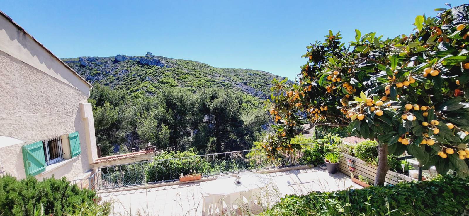 EXCLUSIVITÉ . L'ESTAQUE  Villa de 180m² entre mer & colline sur terrain de 1300m2