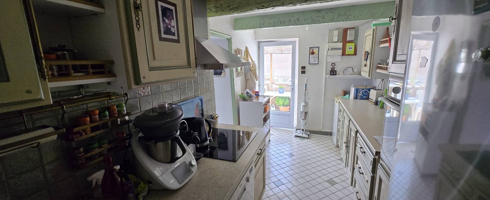 MARSEILLE 15/ LITTORAL. Appartement T3 en Rez-de-Chaussée de maison avec terrasse .