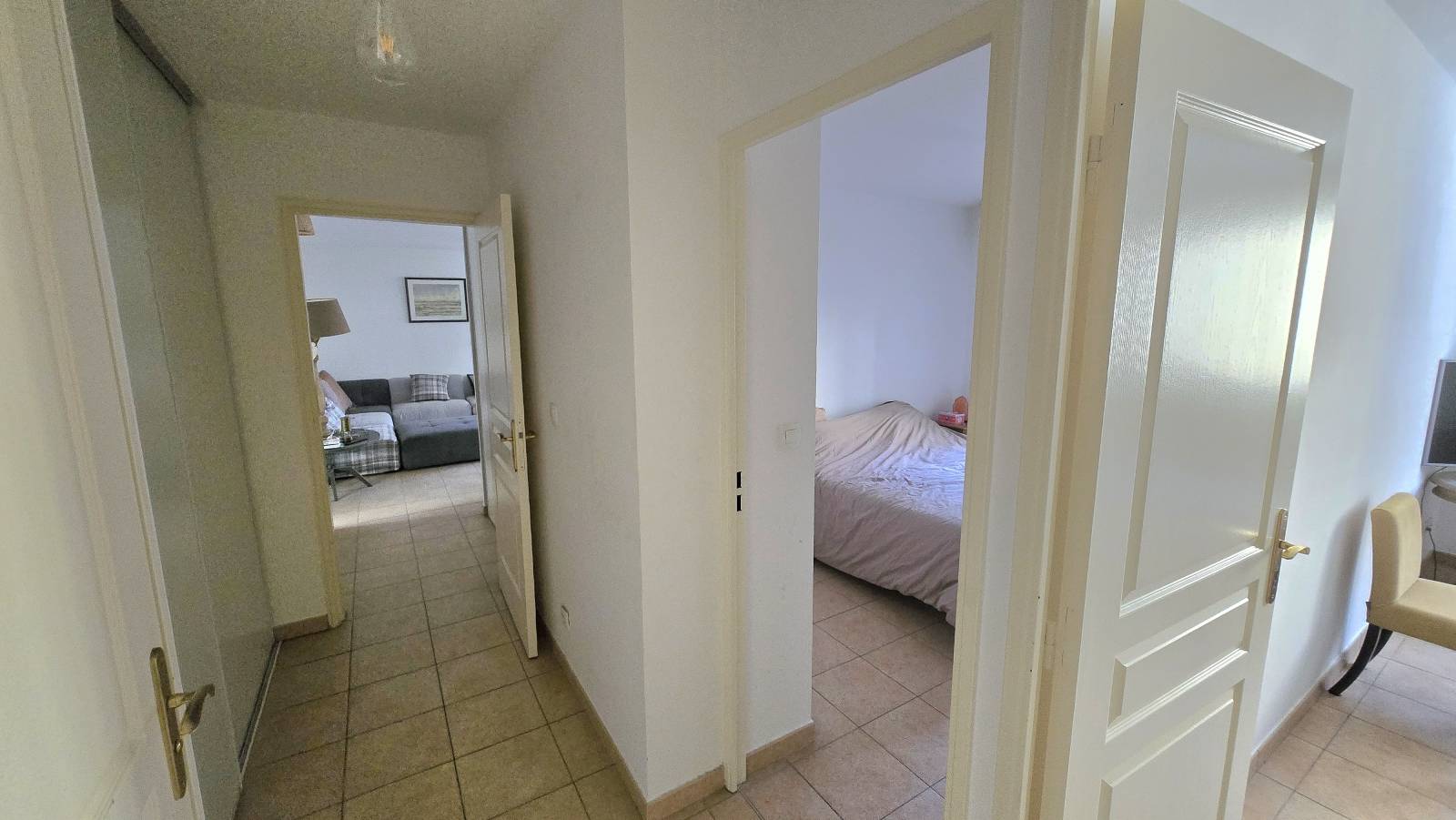 EXCLUSIVITE. L'ESTAQUE PLAGE . Bel appartement T3 avec terrasse et garage double.