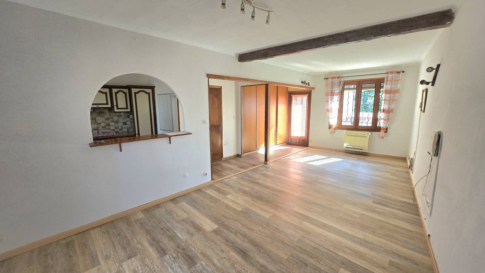 L'ESTAQUE PLAGE. MAISON AVEC VUE MER ET JARDIN.