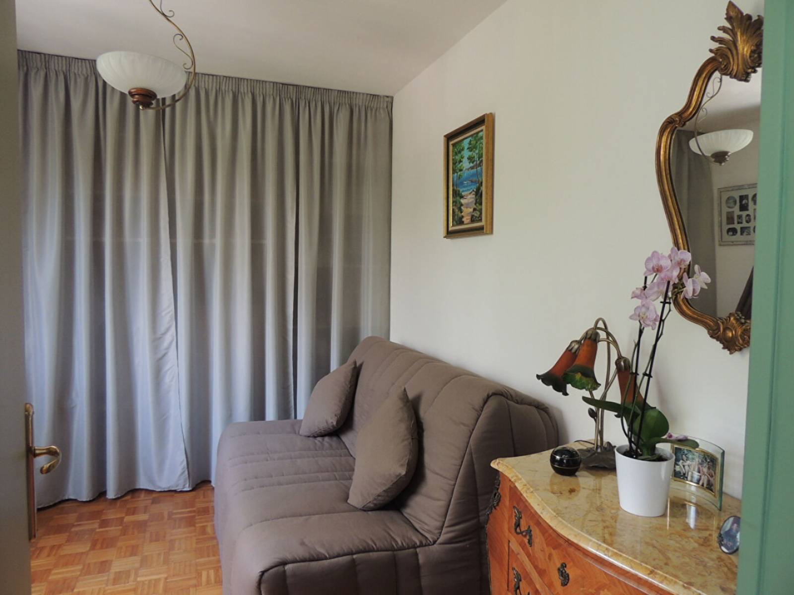 BEL APPARTEMENT A VENDRE A MARSEILLE 13009