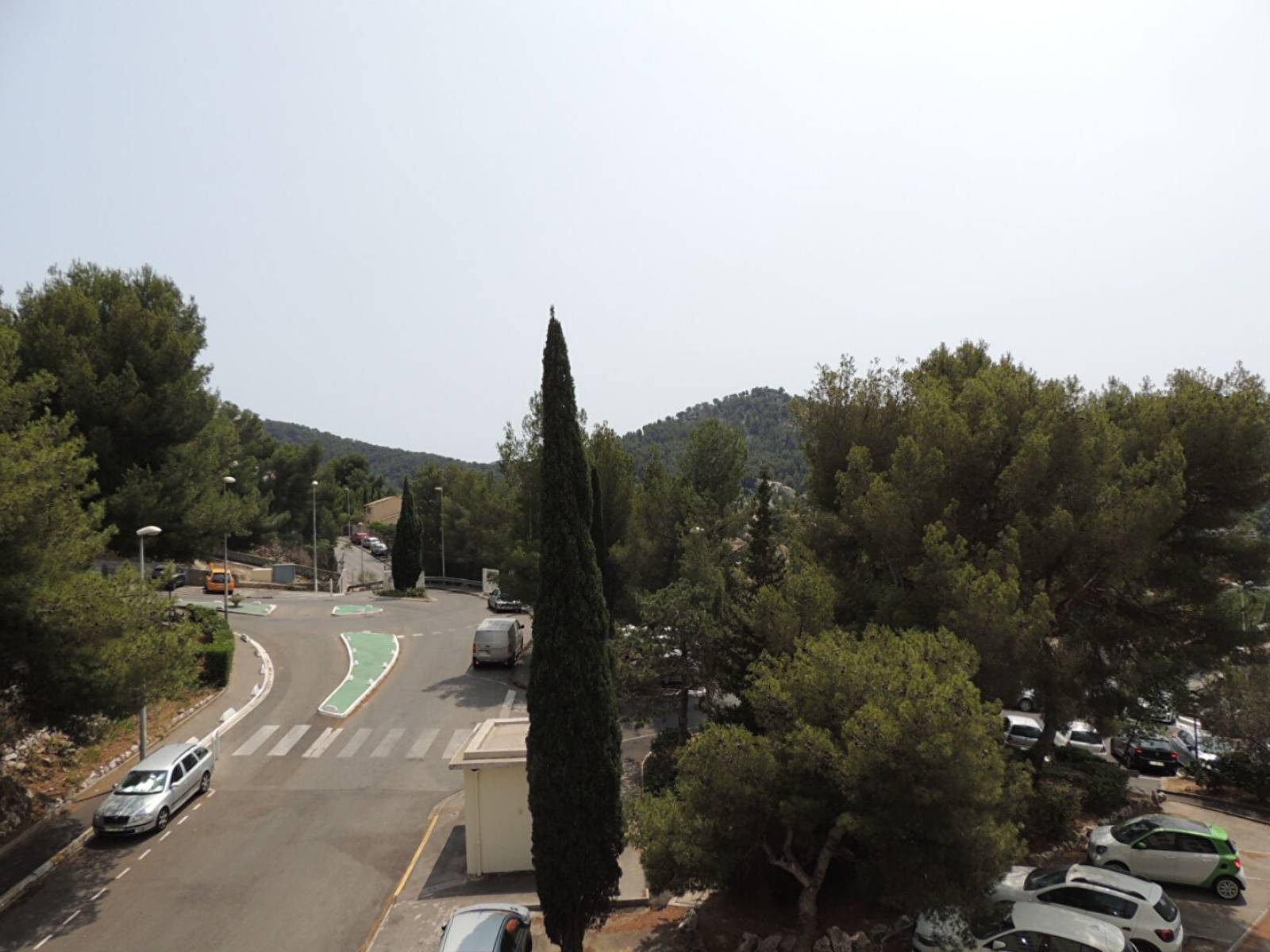 BEL APPARTEMENT A VENDRE A MARSEILLE 13009