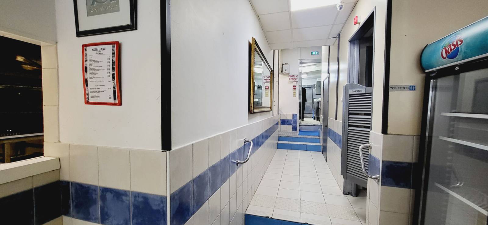 A VENDRE FONDS DE COMMERCE RESTAURANT PIZZERIA GLACIER  LICENCE IV EMPLACEMENT N°1