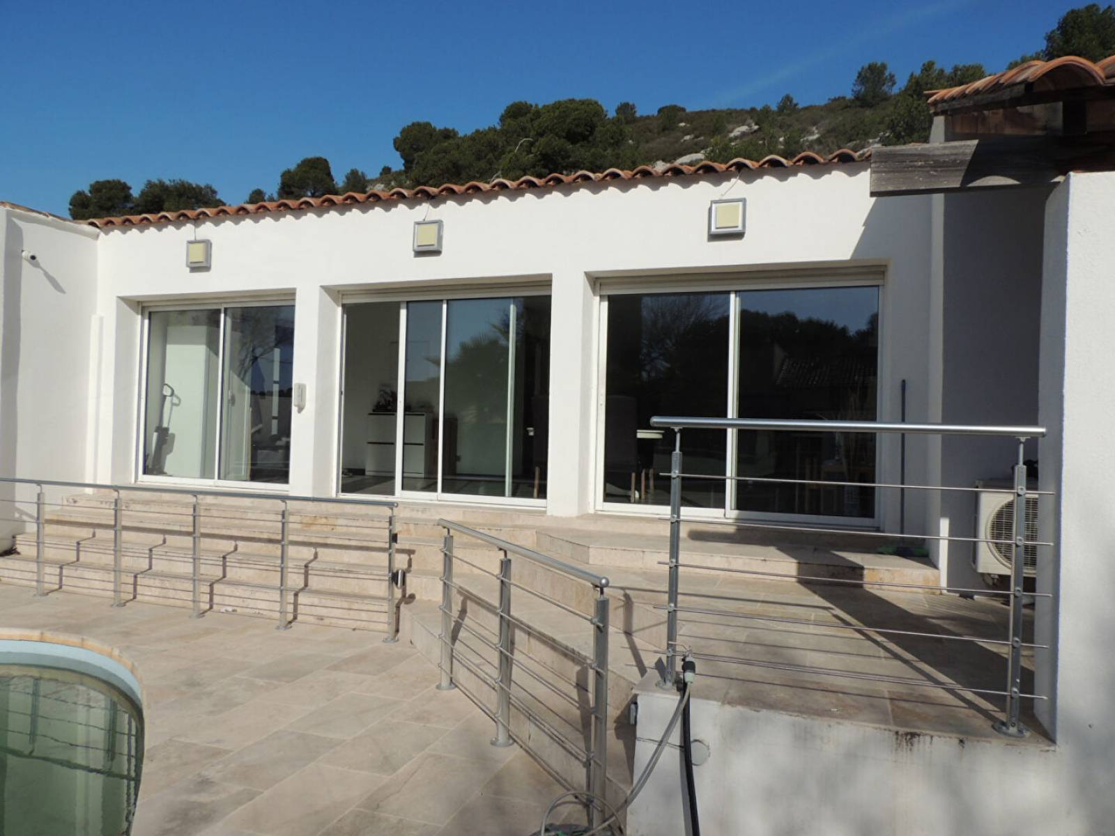 VILLA T6 AVEC PISCINE