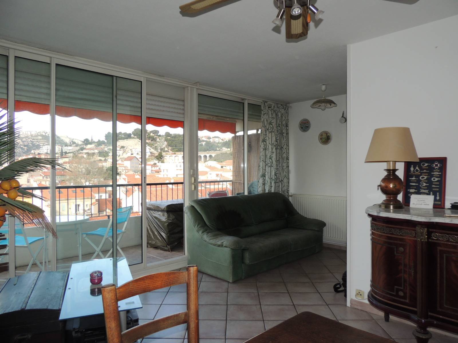 Appartement T4 avec terrasse vue mer et collines parking