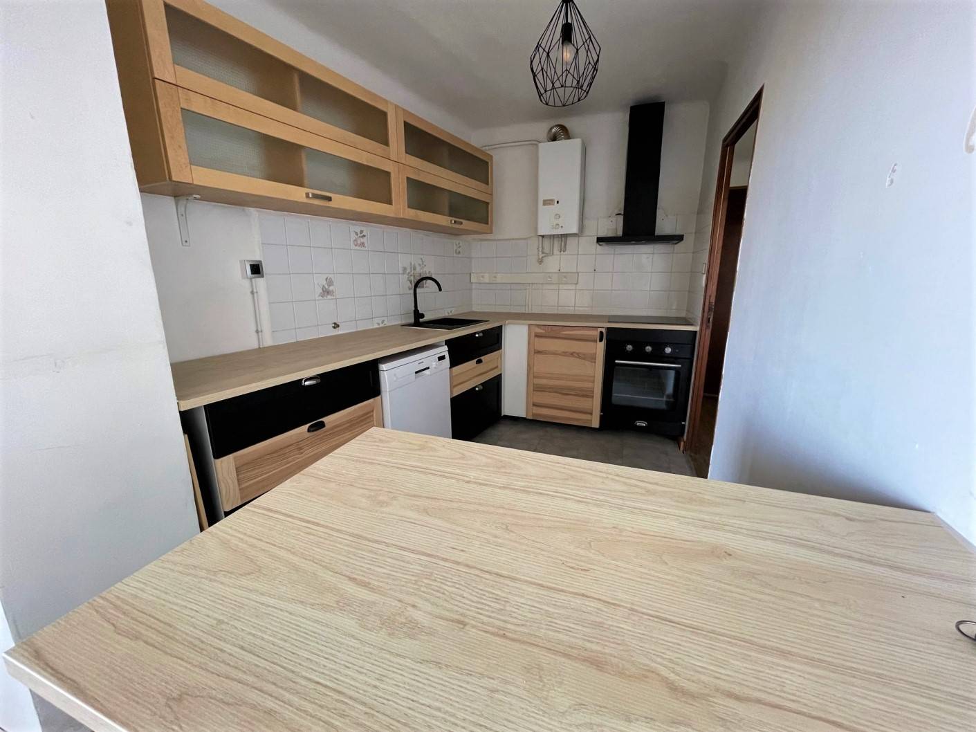 L'ESTAQUE 16EME. Appartement T3 avec balcon vue mer. Cave.