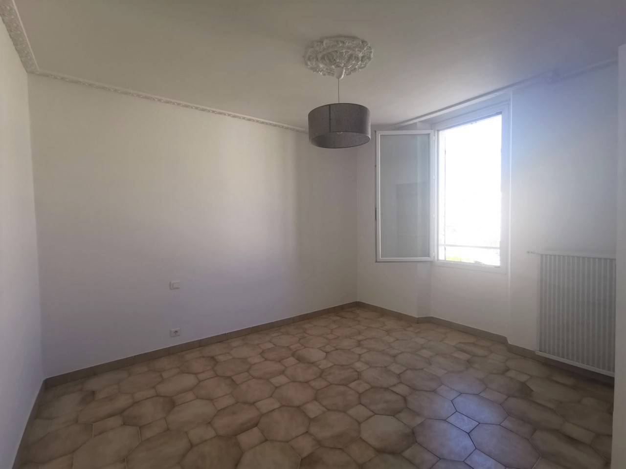 ST HENRI !   Appartement duplex de 87 M²   avec jardin