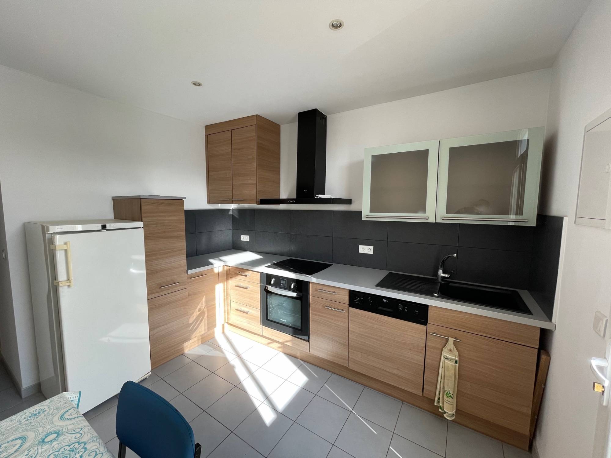 SAINT-ANDRE 16EME. Appartement T3 en RDC avec terrasse et cave