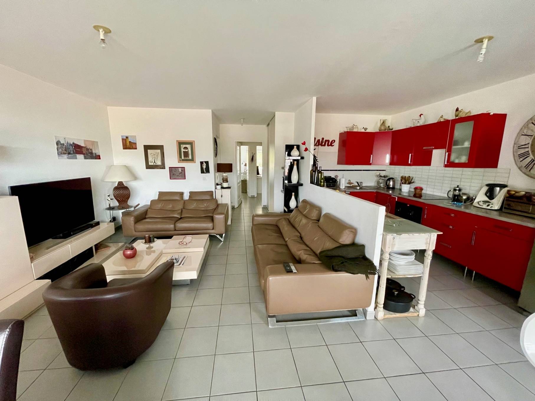 L'ESTAQUE Magnifique appartement T3 avec terrasse Vue mer. Garage.