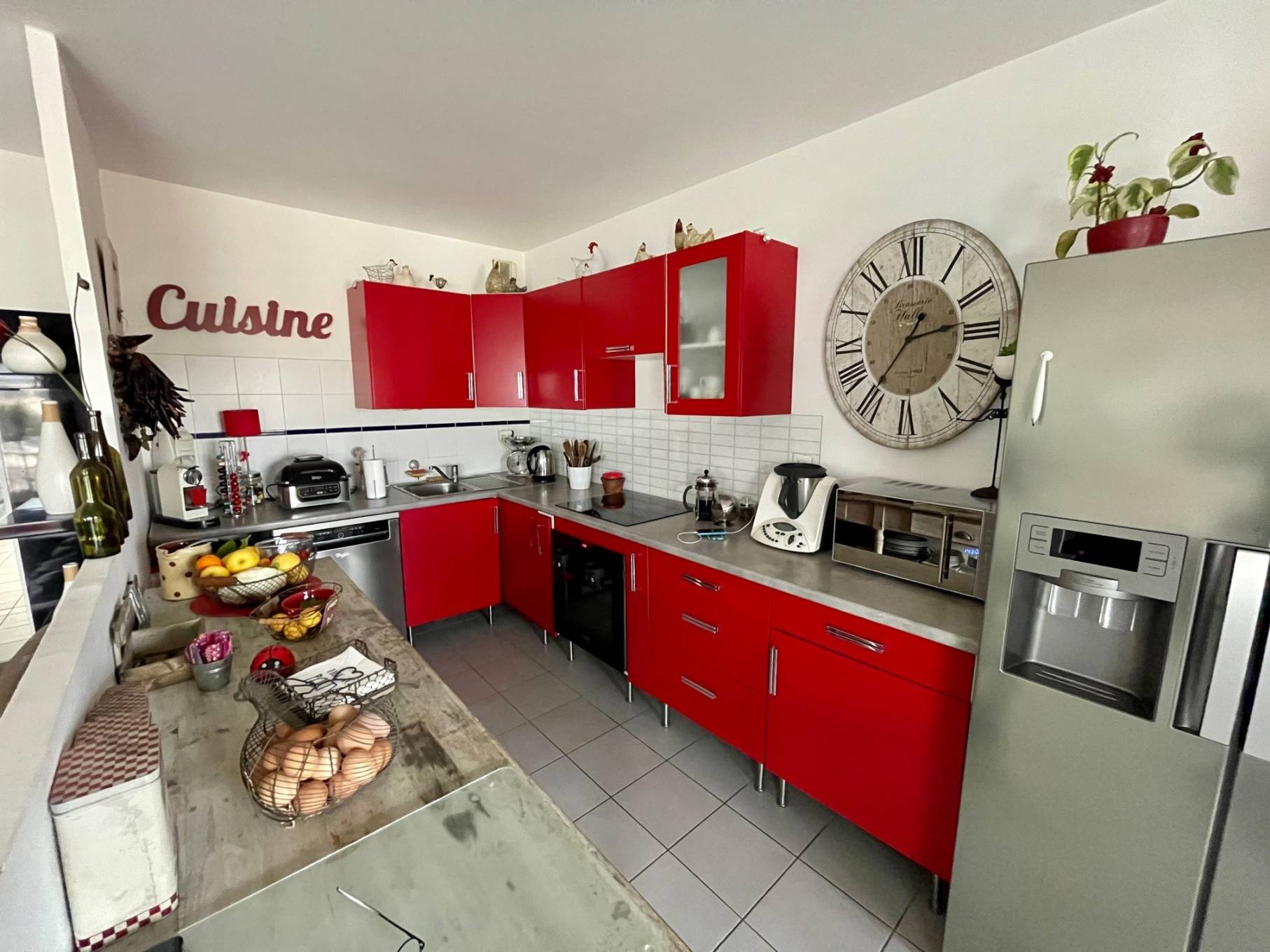 L'ESTAQUE Magnifique appartement T3 avec terrasse Vue mer. Garage.