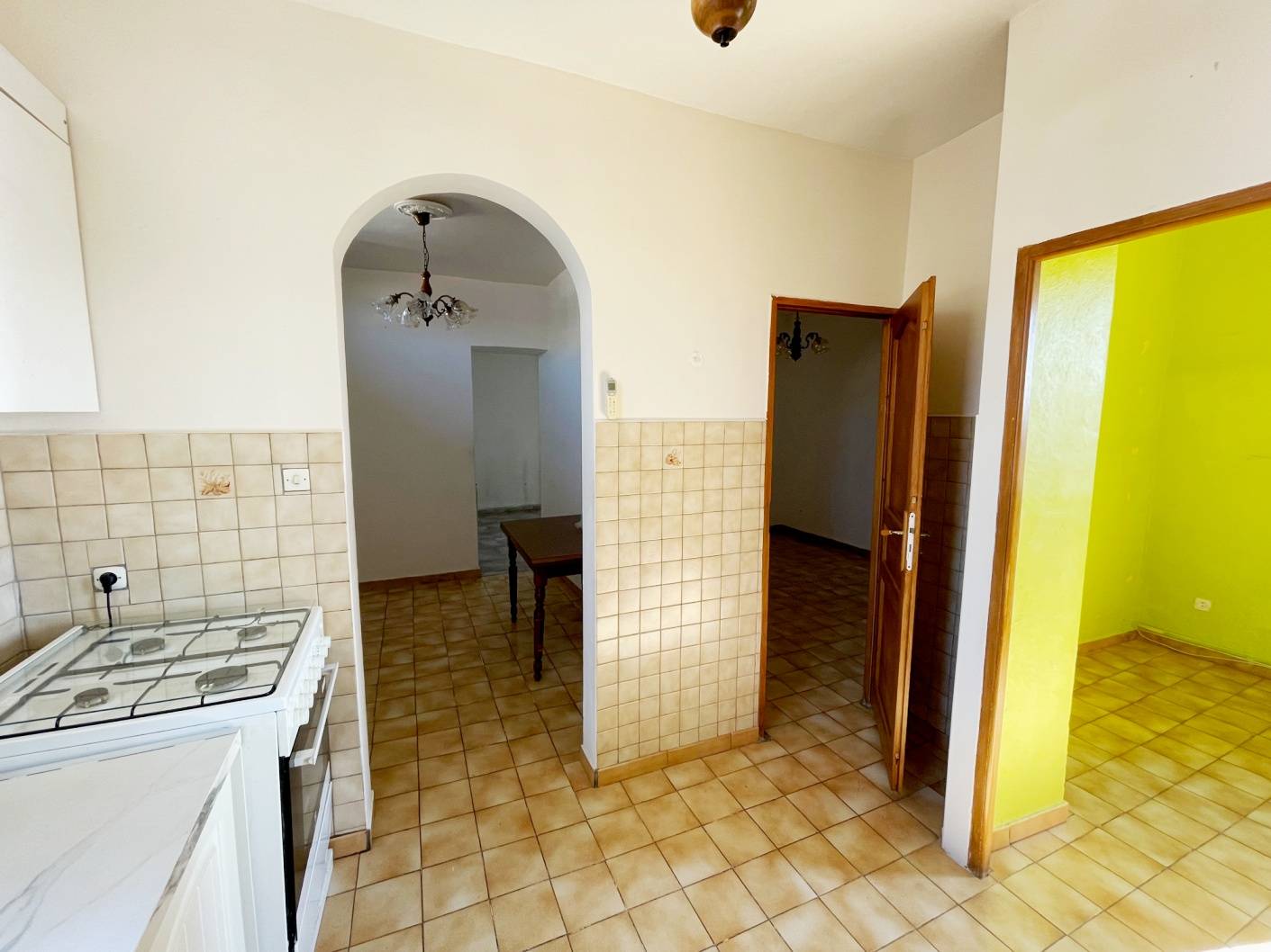 L'ESTAQUE 16EME. Appartement T3 avec Jardinet 40 m² env. Vue mer.