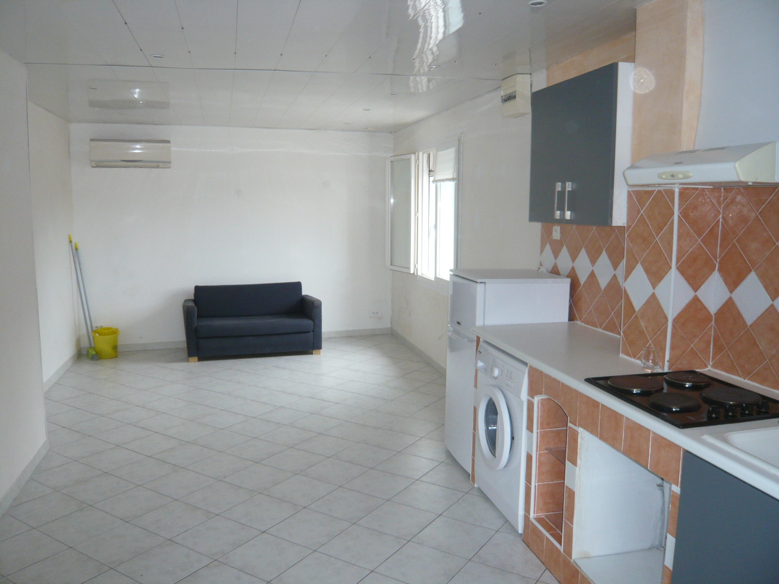 Appartement T2 LE ROVE Vue collines. estimation, prix au M2, expertise