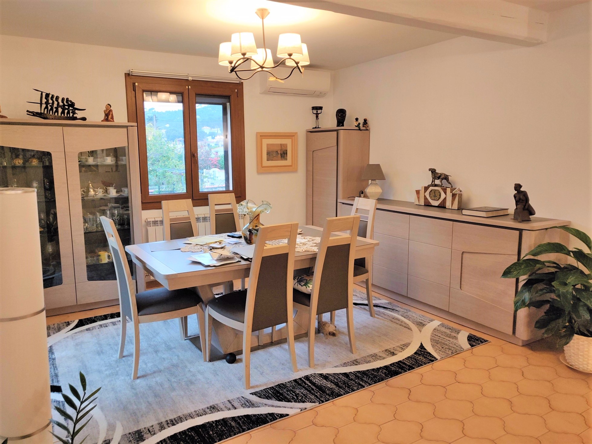 Villa traditionnelle T4 Le Rove Plain pied. Piscine. Garage. estimation, prix au M2, expertise