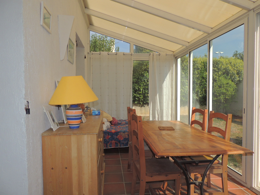 villa T4 VITROLLES Résidentiel Excellent état. Beau jardin. Garage. estimation, prix au M2, expertise