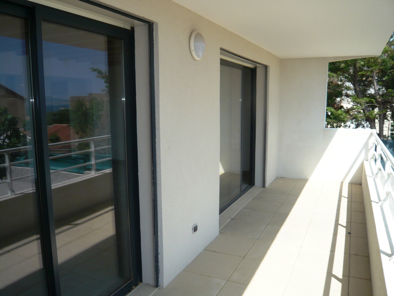 Appartement Duplex standing T4 Marseille 13016 L'Estaque Vue mer. Double terrasse. Cave. Parking