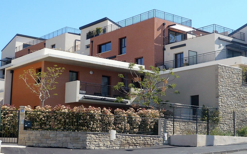 T3 MARSEILLE 16EME ESTAQUE Jardin. Terrasse. Garage double. Vue Mer.