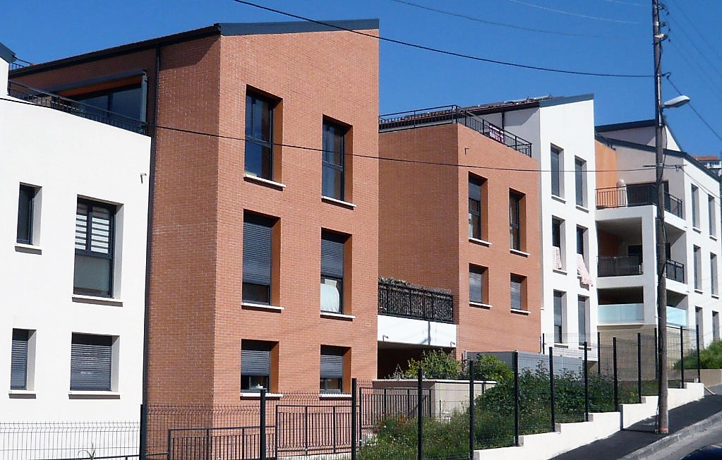 T3 MARSEILLE 16EME ESTAQUE Jardin. Terrasse. Garage double. Vue Mer.