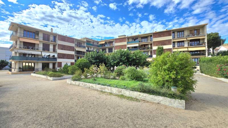 EXCLUSIVITÉ. TYPE 1 DANS UNE RESIDENCE AU COEUR DE L'ESTAQUE.