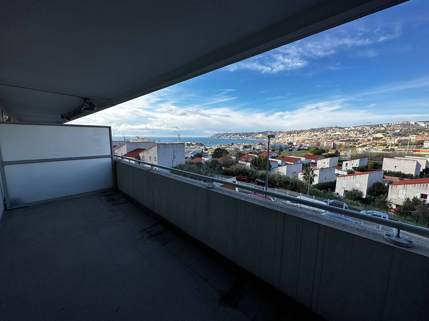 ESTAQUE Très bel Appartement de type 3 avec magnifique vue mer et sur la rade de l'Estaque