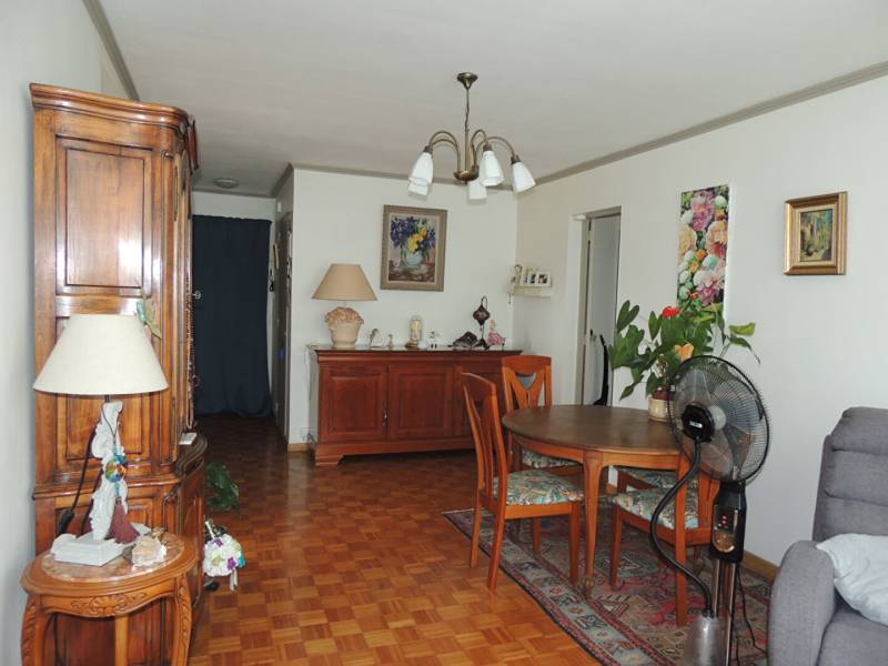 BEL APPARTEMENT A VENDRE A MARSEILLE 13009