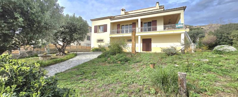 Charmante maison à l’Estaque avec terrasse et jardin, un cadre idéal pour profiter du calme 