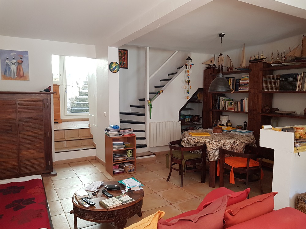 Proche et vue mer rénovée T2/3  Le Rove La Vesse. estimation, prix au M2, expertise