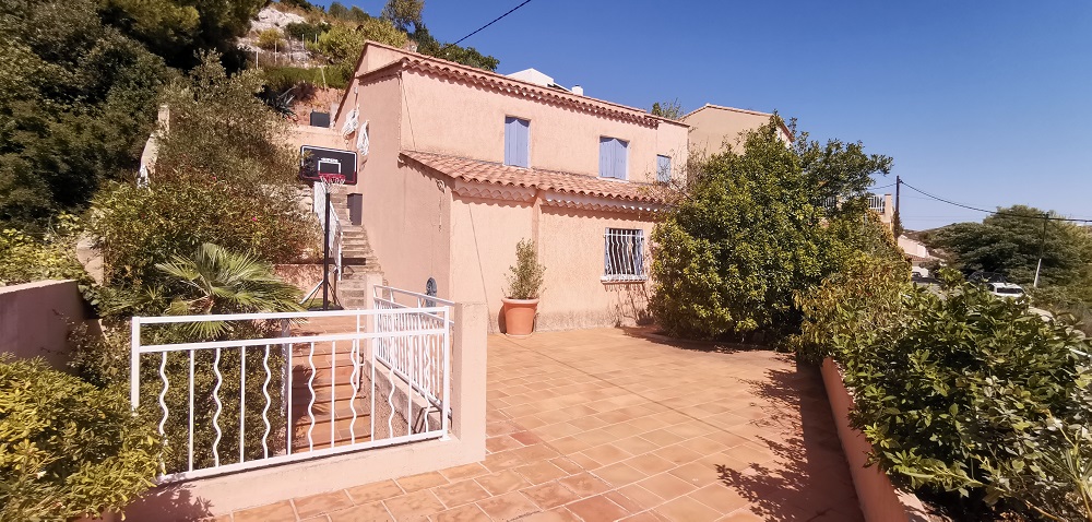 Maison Le Rove T4/5 avec garage sur 602 m² terrain T5 Le Rove. estimation, prix au M2, expertise