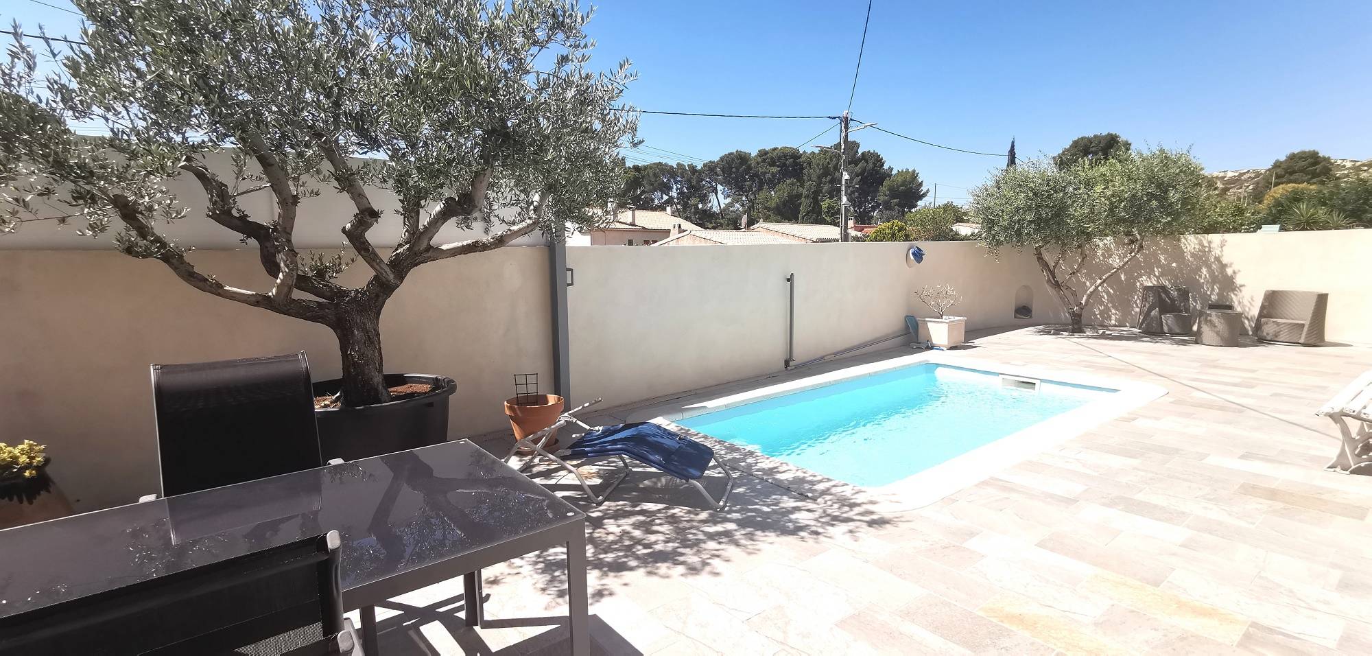 LE ROVE NOUVEAUTE SPLENDIDE VILLA T5 AVEC JARDIN PISCINE ET PARKINGS  DANS ENDROIT RESIDENTIEL estimation, prix au M2, expertise