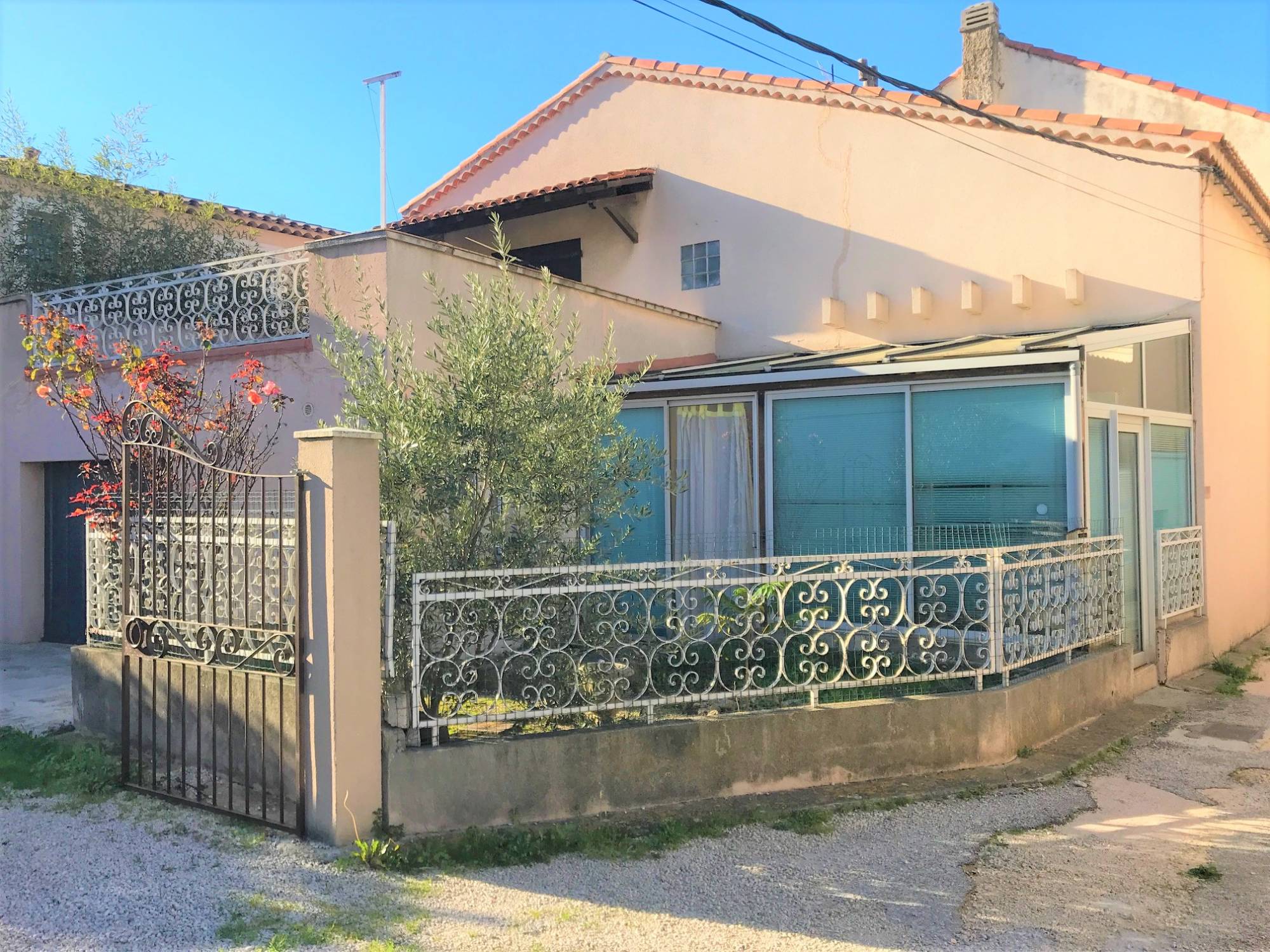 ENSUES LA REDONNE. Maison de ville T4/5 avec terrasses garage et cave estimation, prix au M2, expertise