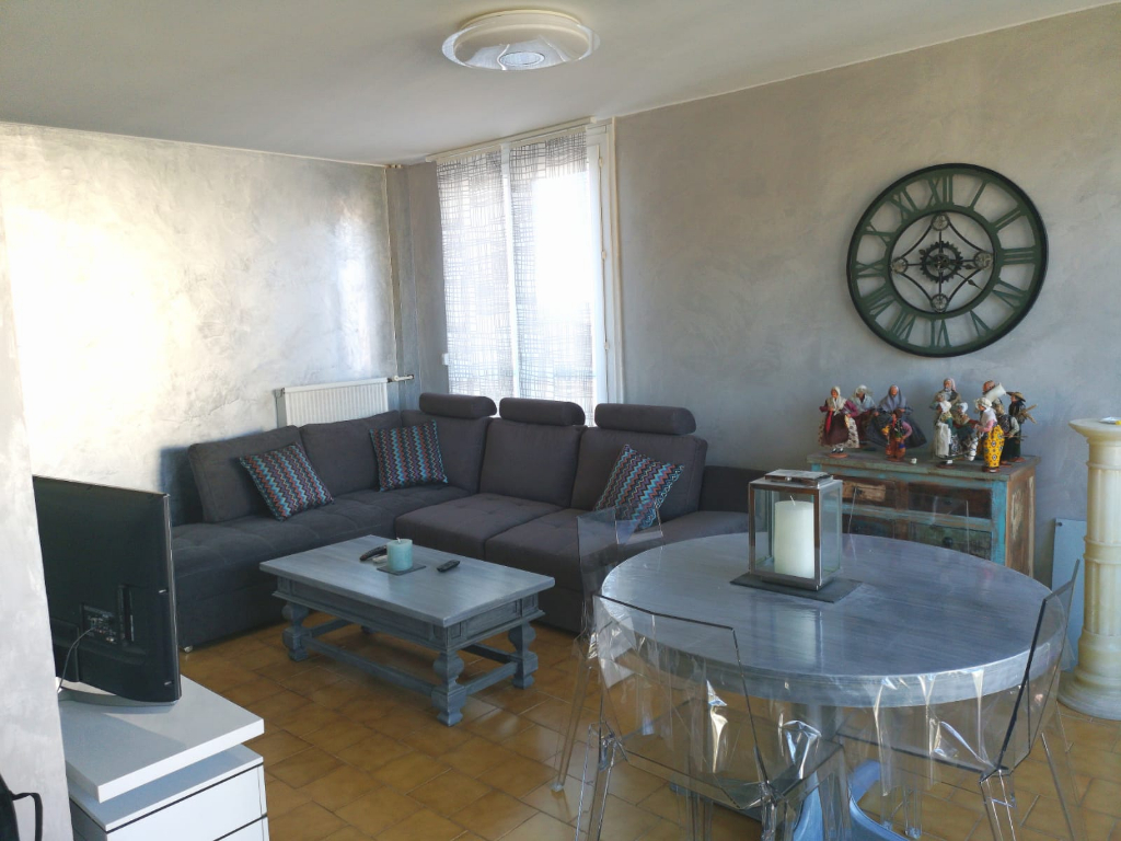 Appartement T4 MARSEILLE 14EME LES LIONS EN EXCELLENT ETAT, VÉRANDA  ET BELLE VUE DÉGAGÉE estimation, prix au M2, expertise