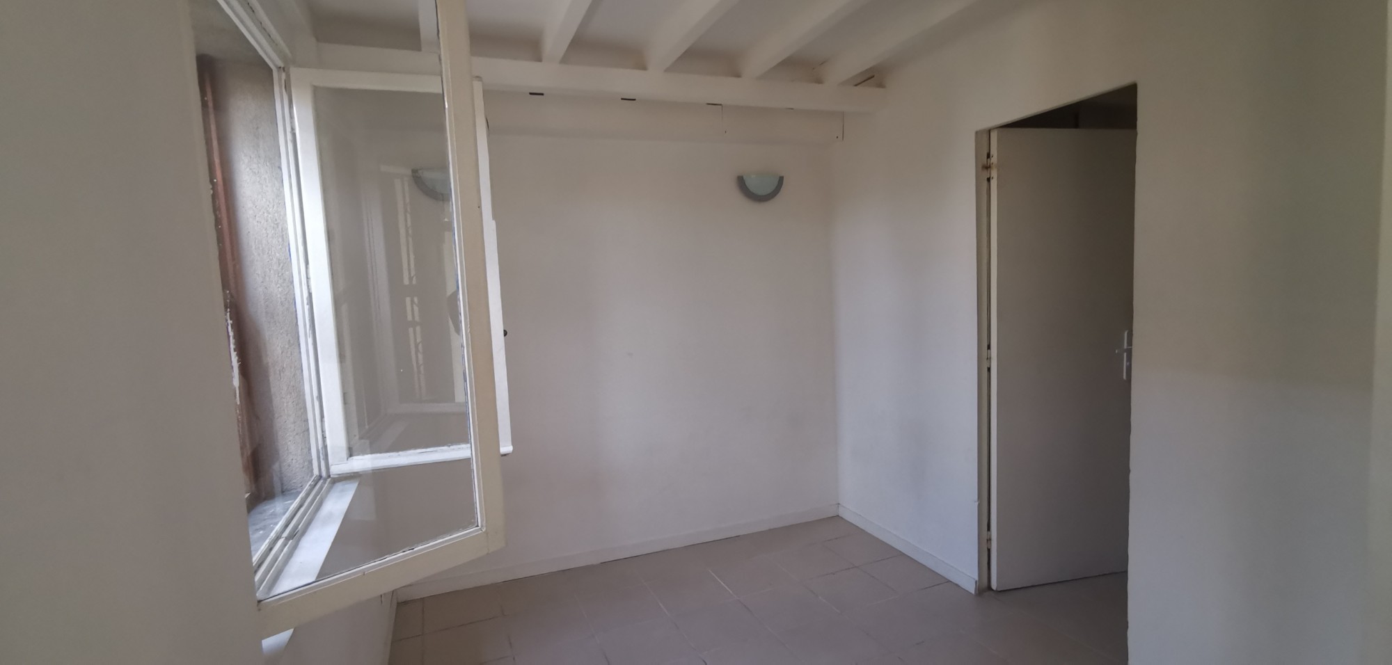 Appartement de type 2 en duplex  T2 Marseille 16ème St Henri. estimation, prix au M2, expertise