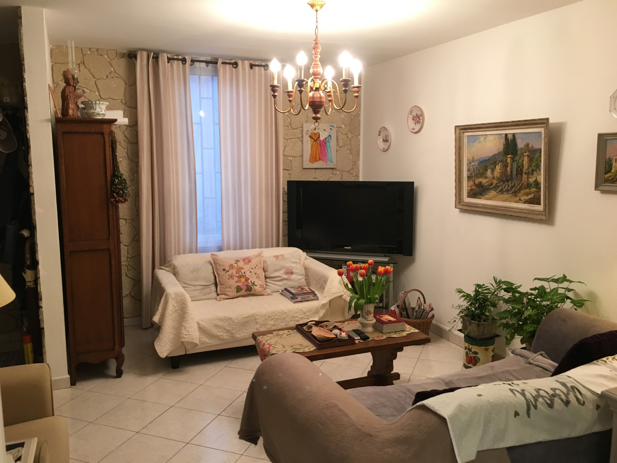 Belle maison de ville de type 3 dans un excellent état avec véranda, cour et débarrasestimation, prix au M2, expertise