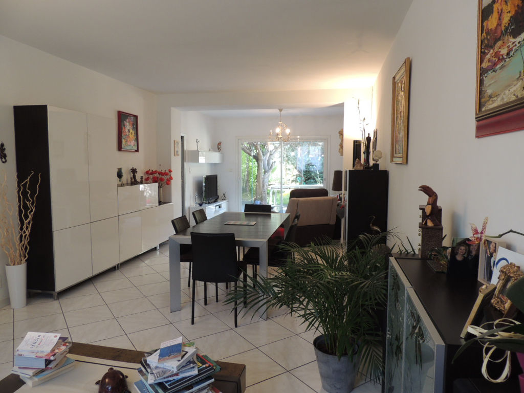 Maison de village T4 ESTAQUE EXCELLENTES PRESTATIONS AVEC JARDIN ARBOREestimation, prix au M2, expertise