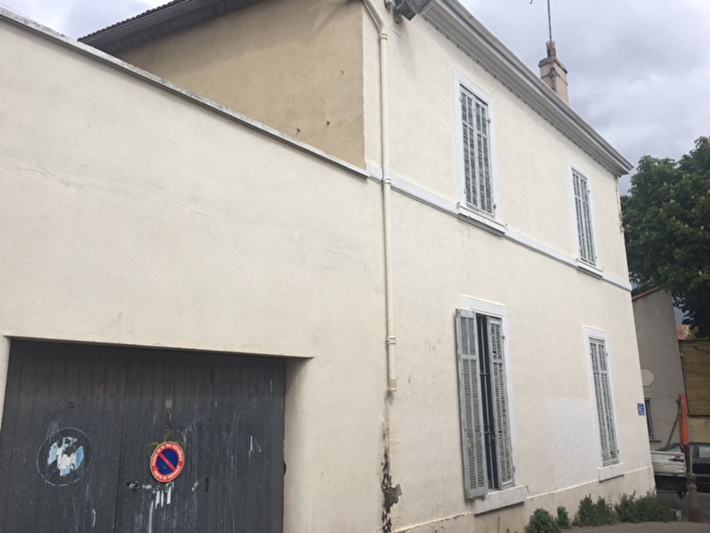 Maison de village T7 Saint-André grand garage, terrasse,  possibilité deux familles estimation, prix au M2, expertise