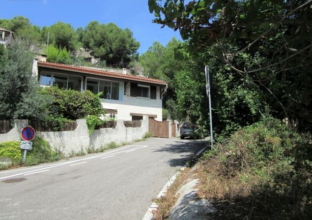 Villa traditionnelle T6 MARSEILLE 15EME Verduron Haut avec vue Mer et grand garage double en bordure de Pinède estimation, prix au M2, expertise