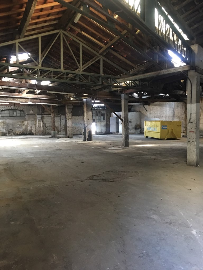 LOCAL COMMERCIAL  Marseille 13015 SAINT LOUIS importante surface