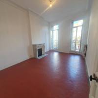 EXCLUSIVITE. CANEBIERE /GAMBETTA . Beau T3 /4  traversant  de 86 m² dans bel immeuble haussmannien