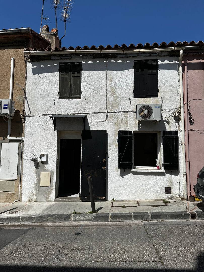 ESTAQUE Maison de ville de 45m² habitables environ dans une traverse calme