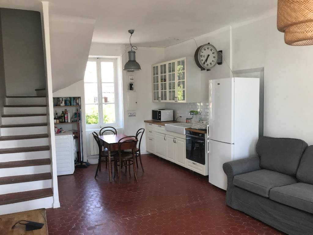 ESTAQUE VILLAGE. Maison de village T2 avec terrasse et vue mer