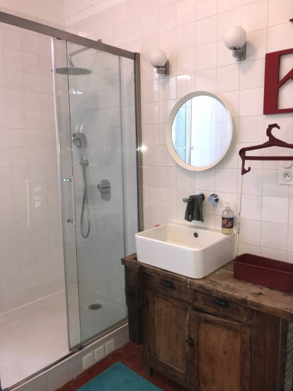 ESTAQUE VILLAGE. Maison de village T2 avec terrasse et vue mer