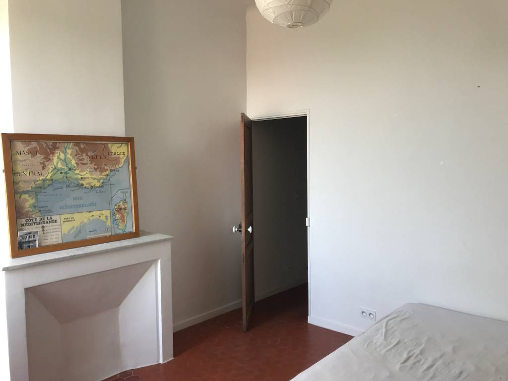 ESTAQUE VILLAGE. Maison de village T2 avec terrasse et vue mer