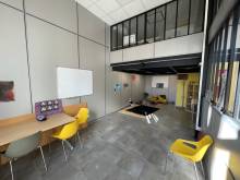 ESTAQUE 16EME. TRES BEAU LOCAL D'ACTIVITES RENOVE DE 119 M².