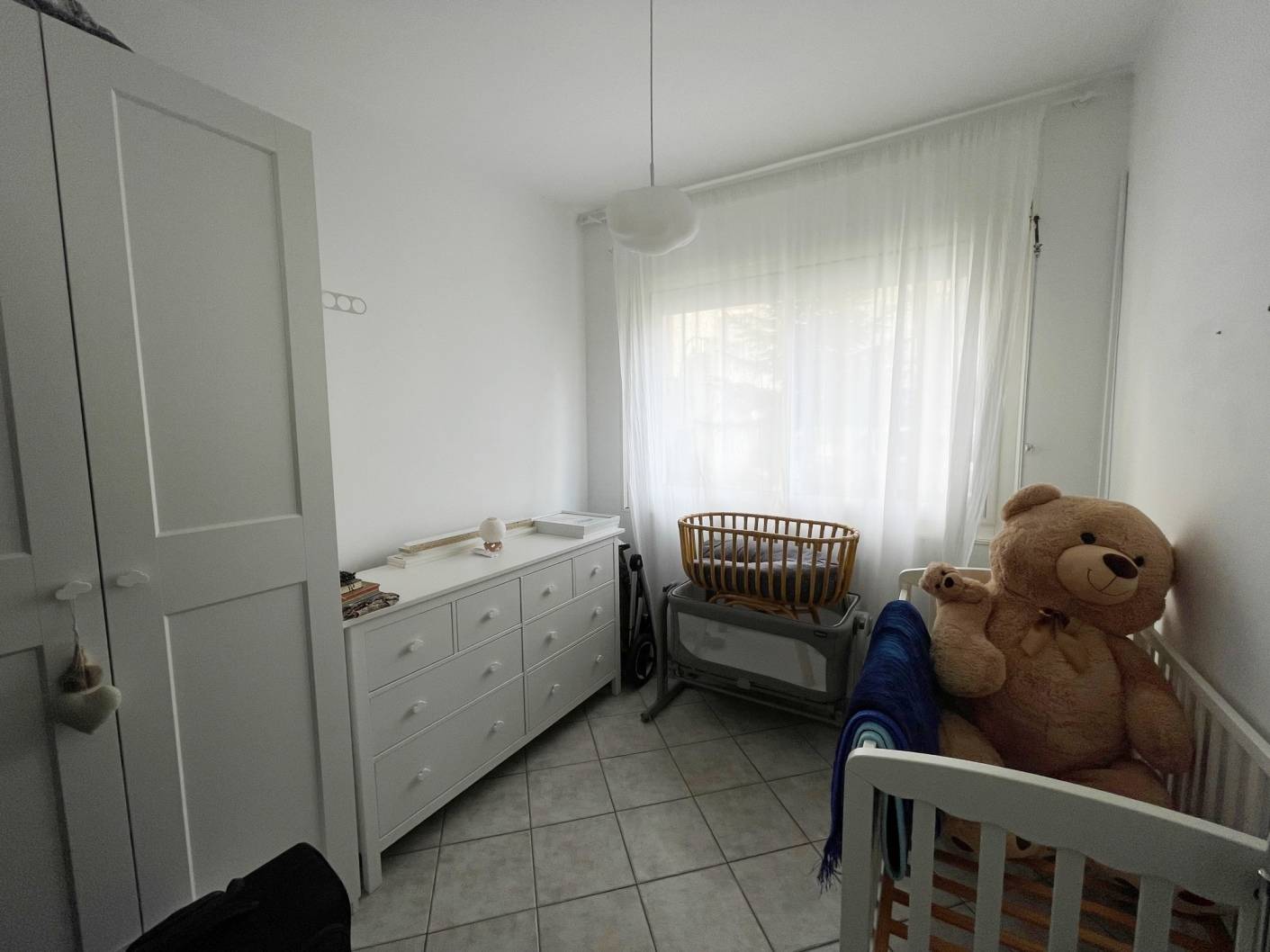 HAUTEURS DE L'ESTAQUE . Appartement T3 de 60 m² petite copropriété. Excellent état. Cave