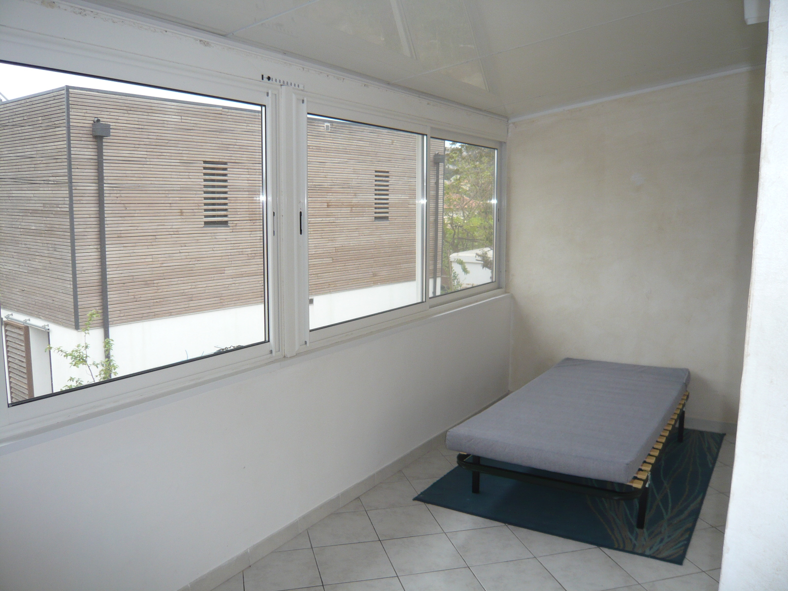 Appartement T2 LE ROVE Vue collines. estimation, prix au M2, expertise