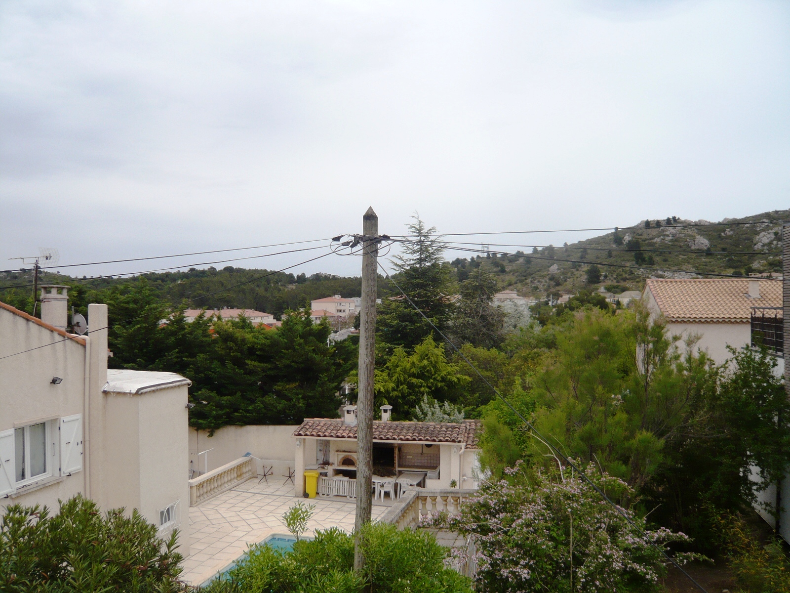 Appartement T2 LE ROVE Vue collines. estimation, prix au M2, expertise