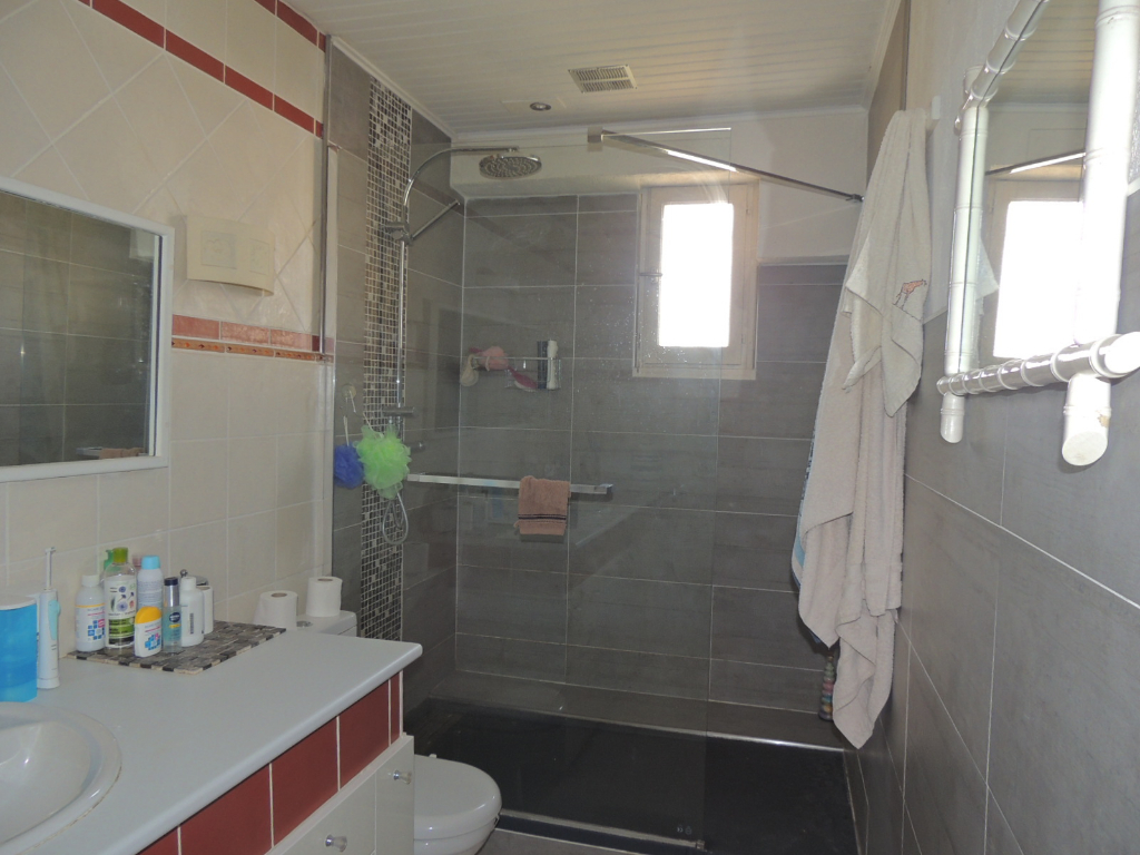 villa T4 VITROLLES Résidentiel Excellent état. Beau jardin. Garage. estimation, prix au M2, expertise