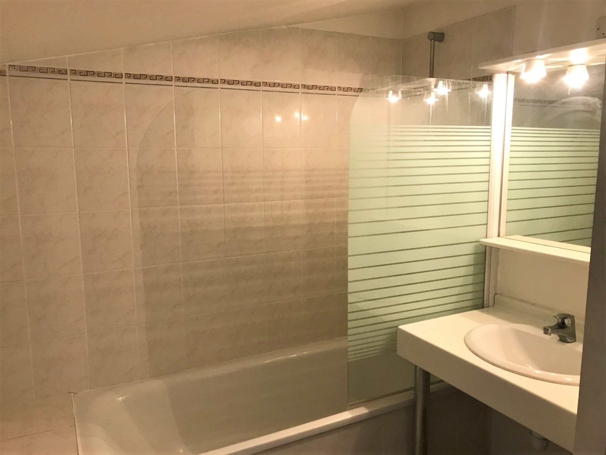 Appartement T5 Marseille 13016 L'ESTAQUE Vue mer. Grands volumes. Garage & parking