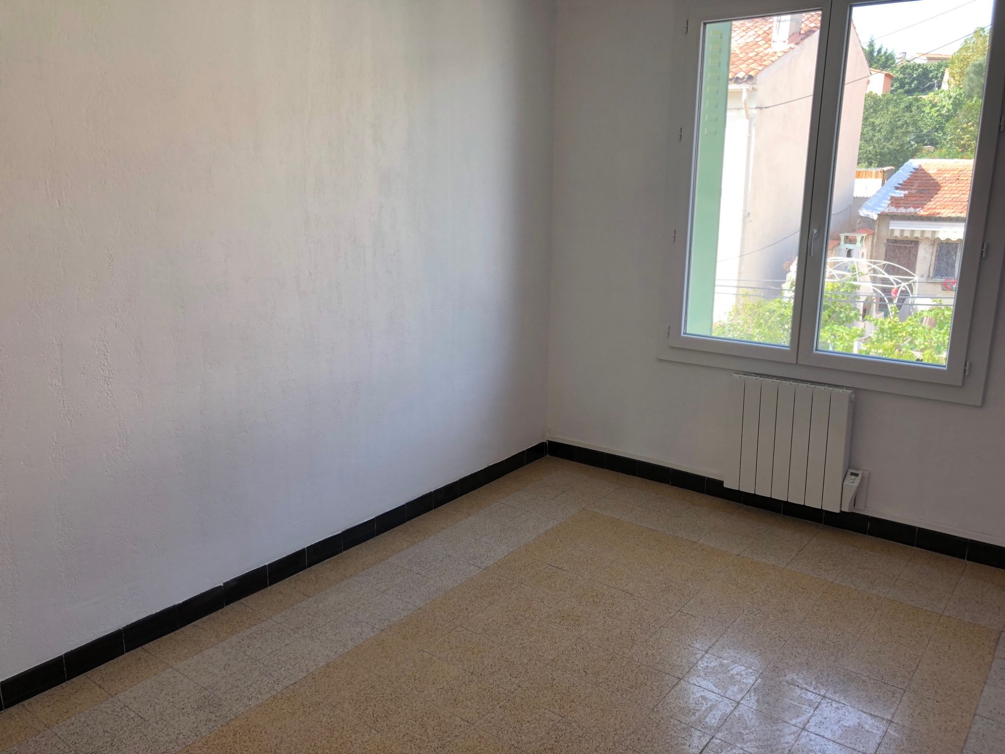 Appartement T3 Marseille 15 Eme LES BASTIDES Balcon et possibilité grand Garage